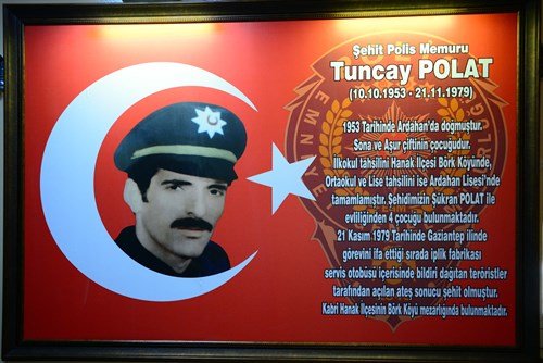 Ardahan Polis Merkezi Amirliği isminin Ardahan Şehit Tuncay Polat Polis Merkezi Amirliği olarak değişmesi